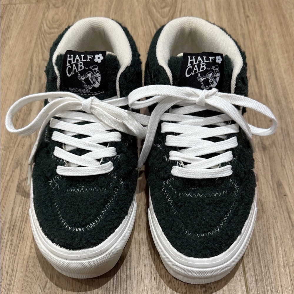 Vans X Sandy Liang Half Cab Sherpa Sneakers - Dark Green and White Sz 6 wmns